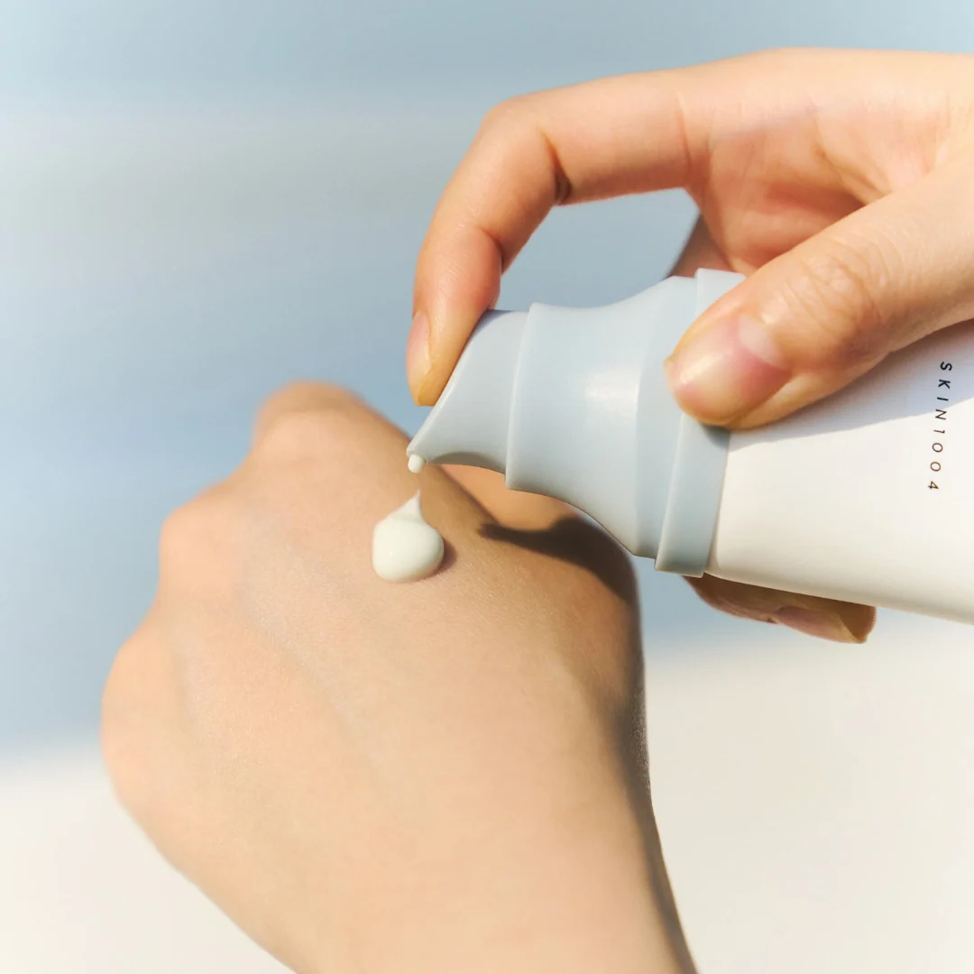 Centella Hyalu-Cica Water-Fit Sun Serum - Image 4